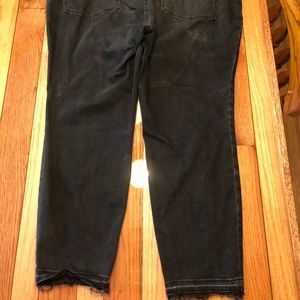 Black Wash Loft Jeans Unraveled hem